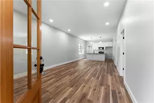 13 Akron St, Cartersville, GA 30120 - Photo 5