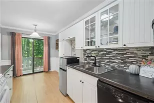 8740 Roswell Rd, Sandy Springs, GA 30350 - Photo 15