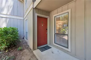 8740 Roswell Rd, Sandy Springs, GA 30350 - Photo 5