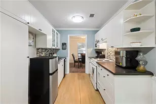 8740 Roswell Rd, Sandy Springs, GA 30350 - Photo 19