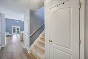 121 Fox Creek Dr, Woodstock, GA 30188 - Photo 9