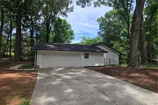 4783 Hickory Ct SW, Lilburn, GA 30047 - Photo 5
