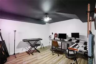 615 Laura Dr, Marietta, GA 30066 - Photo 27
