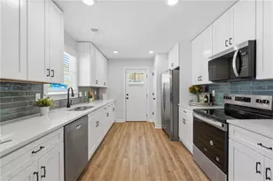 595 English Ave NW, Atlanta, GA 30318 - Photo 7
