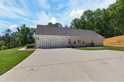 173 W Lake Boulevard, Carrollton, GA 30116 - Photo 35