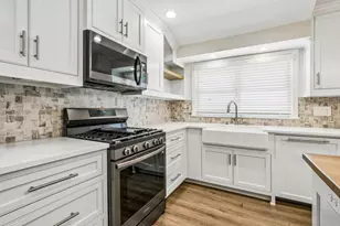 553 S Hill St, Buford, GA 30518 - Photo 19