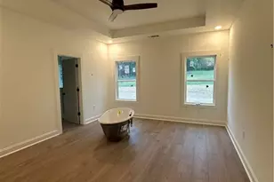947 Lake Varner Dr, Covington, GA 30014 - Photo 25