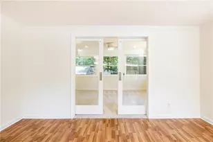 1373 Colony Dr, Marietta, GA 30068 - Photo 23