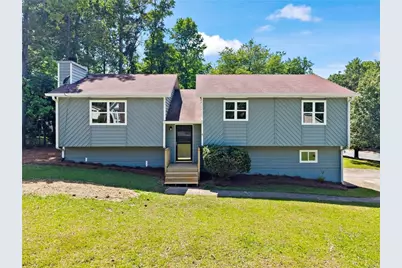 4899 Hawk Trail NE, Marietta, GA 30066 - Photo 1