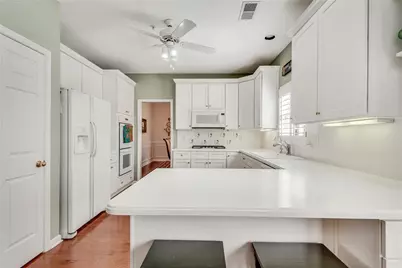 1820 Parkview Court NW, Kennesaw, GA 30152 - Photo 9