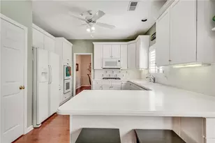 1820 Parkview Ct NW, Kennesaw, GA 30152 - Photo 9