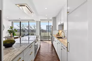 2575 Peachtree Rd NE, Atlanta, GA 30305 - Photo 17