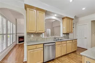 2119 Wrights Mill Cir NE, Atlanta, GA 30324 - Photo 9