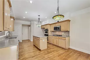 2119 Wrights Mill Cir NE, Atlanta, GA 30324 - Photo 7