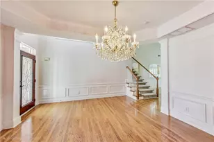 2119 Wrights Mill Cir NE, Atlanta, GA 30324 - Photo 3