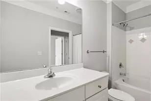 4102 Westchester Ridge NE, Brookhaven, GA 30329 - Photo 13