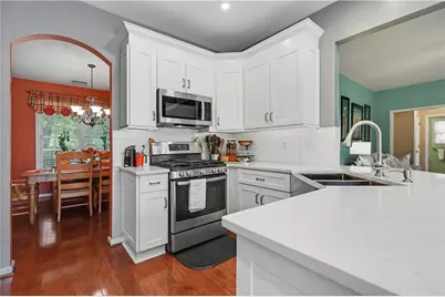 327 Laurel Glen Crossing, Canton, GA 30114 - Photo 7