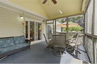 7815 Mosswood Lane, Gainesville, GA 30506 - Photo 11