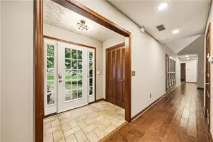 555 Saddle Creek Cir, Roswell, GA 30076 - Photo 7