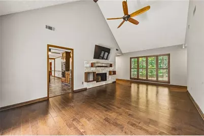 555 Saddle Creek Circle, Roswell, GA 30076 - Photo 11