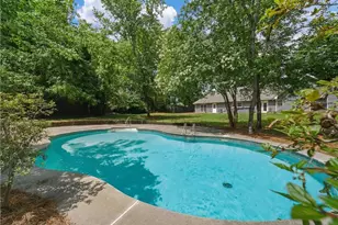 555 Saddle Creek Cir, Roswell, GA 30076 - Photo 43