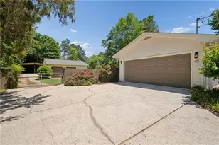 230 Chateau Dr, Fayetteville, GA 30214 - Photo 3