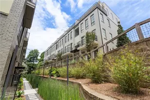 990 Bibbs Circle, Atlanta, GA 30318 - Photo 41