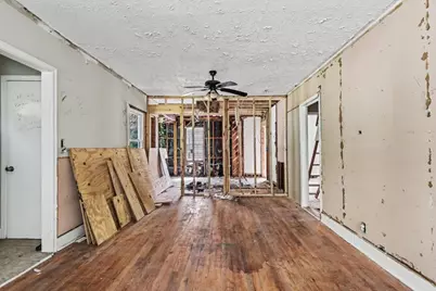 1676 S Olympian Way SW, Atlanta, GA 30310 - Photo 3