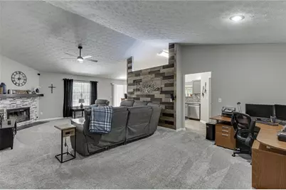 6211 Huntcliff Drive, Flowery Branch, GA 30542 - Photo 5