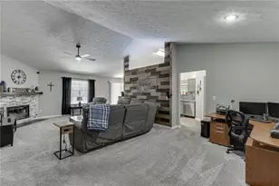 6211 Huntcliff Dr, Flowery Branch, GA 30542 - Photo 5