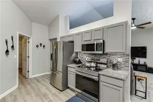 6211 Huntcliff Dr, Flowery Branch, GA 30542 - Photo 15
