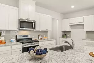660 Pt Pl Dr, Loganville, GA 30052 - Photo 9
