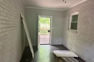 1627 Hasty Pl NW, Atlanta, GA 30318 - Photo 3