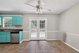 901 Timbervale Ln, Lithonia, GA 30058 - Photo 19