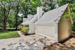 901 Timbervale Ln, Lithonia, GA 30058 - Photo 7