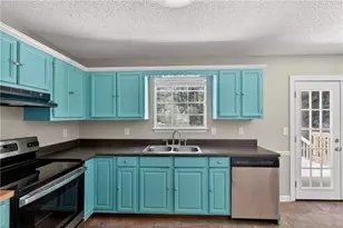 901 Timbervale Ln, Lithonia, GA 30058 - Photo 19