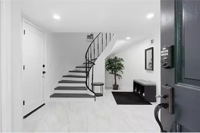 425 Jefferson Circle NE, Sandy Springs, GA 30328 - Photo 5