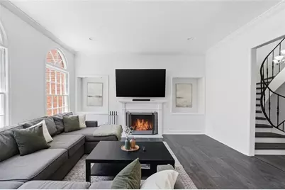 425 Jefferson Circle NE, Sandy Springs, GA 30328 - Photo 7