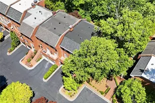 425 Jefferson Cir NE, Sandy Springs, GA 30328 - Photo 31