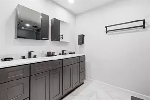 425 Jefferson Cir NE, Sandy Springs, GA 30328 - Photo 17