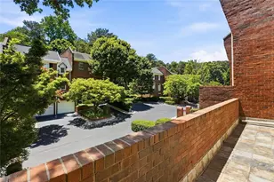 425 Jefferson Cir NE, Sandy Springs, GA 30328 - Photo 29