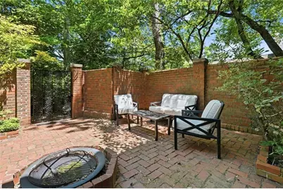 425 Jefferson Circle NE, Sandy Springs, GA 30328 - Photo 27