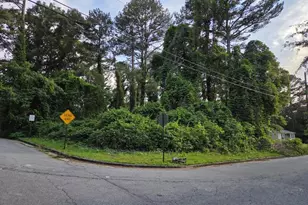 93 Finch Dr SE, Atlanta, GA 30315 - Photo 1
