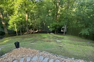 6550 Powers Ferry Rd, Atlanta, GA 30339 - Photo 33