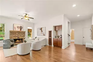 1584 Dresden Dr NE, Brookhaven, GA 30319 - Photo 11