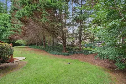 2928 Tall Pines Way NE, Atlanta, GA 30345 - Photo 35