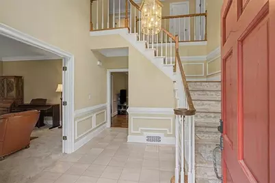 2928 Tall Pines Way NE, Atlanta, GA 30345 - Photo 9