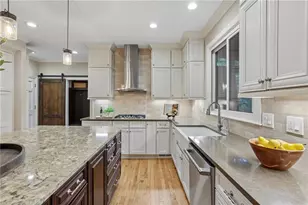 645 Blakenham Ct, Johns Creek, GA 30022 - Photo 5