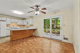 1136 Creekdale Dr, Clarkston, GA 30021 - Photo 7
