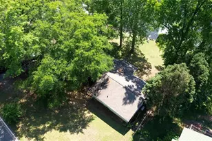 2286 NE E Lake Dr NE, Conyers, GA 30012 - Photo 13